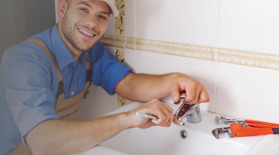 Professional clogged drains services in Scheller, IL